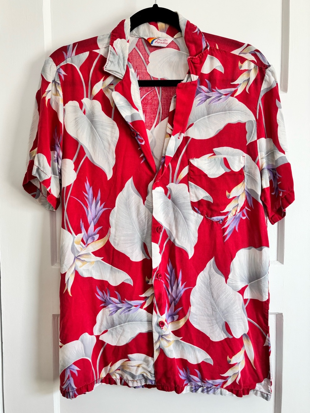 Authentic Vintage Red Hawaiian Shirt 100% cotton size M